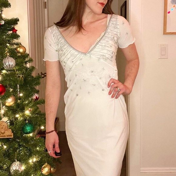 Gorgeous semi sheer long white nightgown. Lovely embroidery. No tag, fits like S - Picture 5 of 5